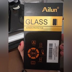 IPhone 11 Pro Casemate Case + 1 Glass Screen Protector